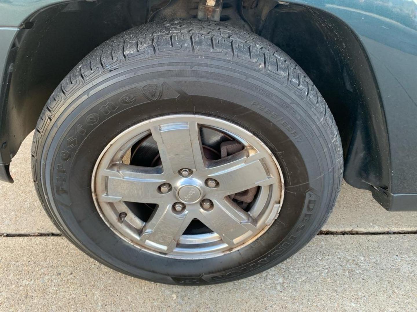 2005 GREEN JEEP GRAND CHEROKEE LIMITED (1J4HR58205C) with an 5.7L engine, Automatic transmission, located at 503 First Street, Canonsburg, PA, 15317, (724) 745-0566, 40.266006, -80.178413 - Photo#9