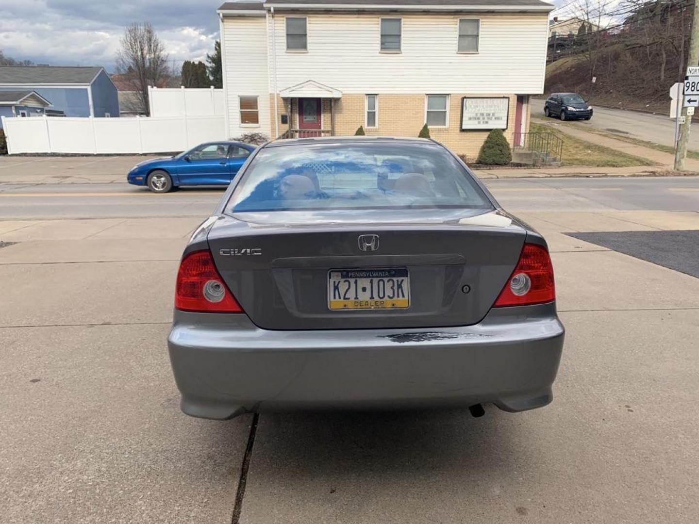 2005 GREY HONDA CIVIC EX (1HGEM21985L) with an 1.7L engine, 4-Speed Manual transmission, located at 503 First Street, Canonsburg, PA, 15317, (724) 745-0566, 40.266006, -80.178413 - Photo#3
