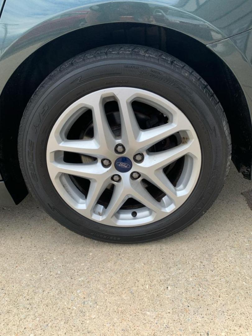 2016 GRAY FORD FUSION SE (3FA6P0H72GR) with an 2.5L engine, Automatic transmission, located at 503 First Street, Canonsburg, PA, 15317, (724) 745-0566, 40.266006, -80.178413 - Photo#9