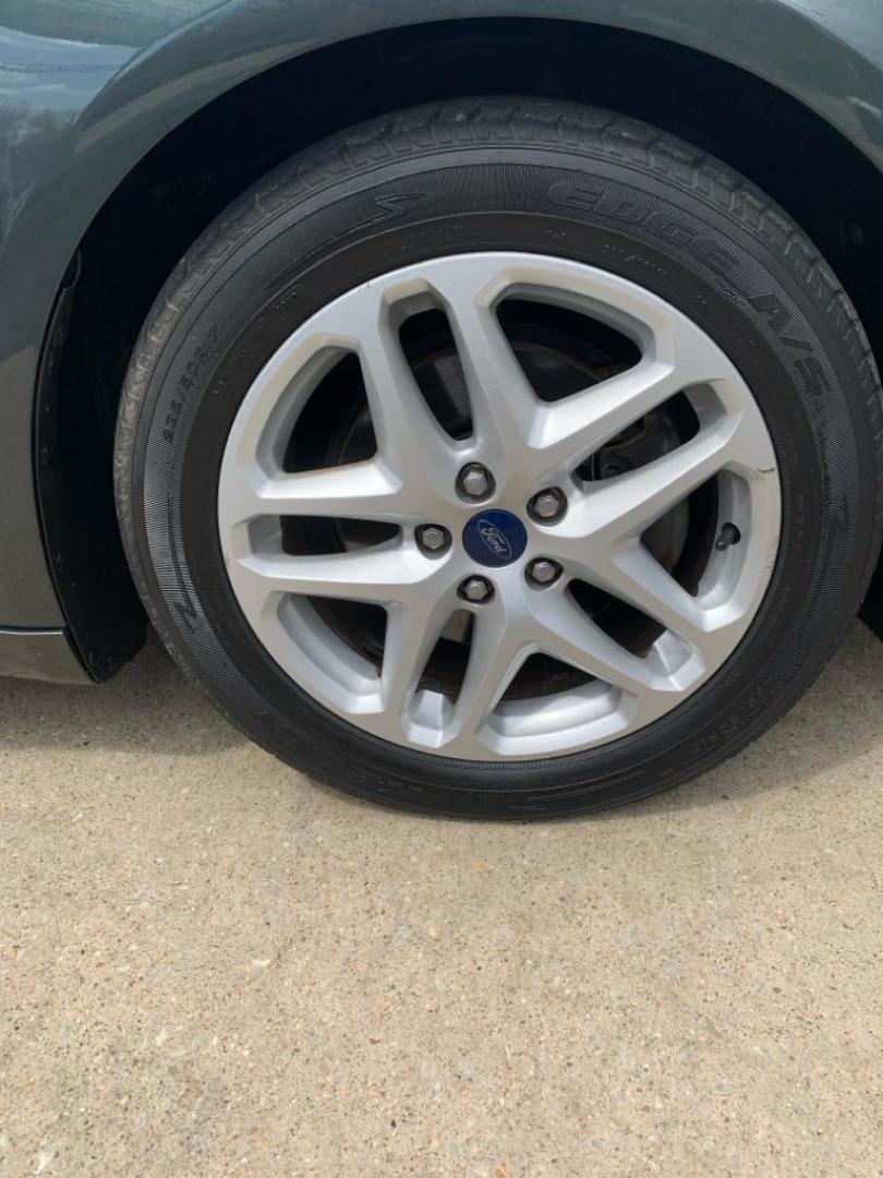 2016 GRAY FORD FUSION SE (3FA6P0H72GR) with an 2.5L engine, Automatic transmission, located at 503 First Street, Canonsburg, PA, 15317, (724) 745-0566, 40.266006, -80.178413 - Photo#11
