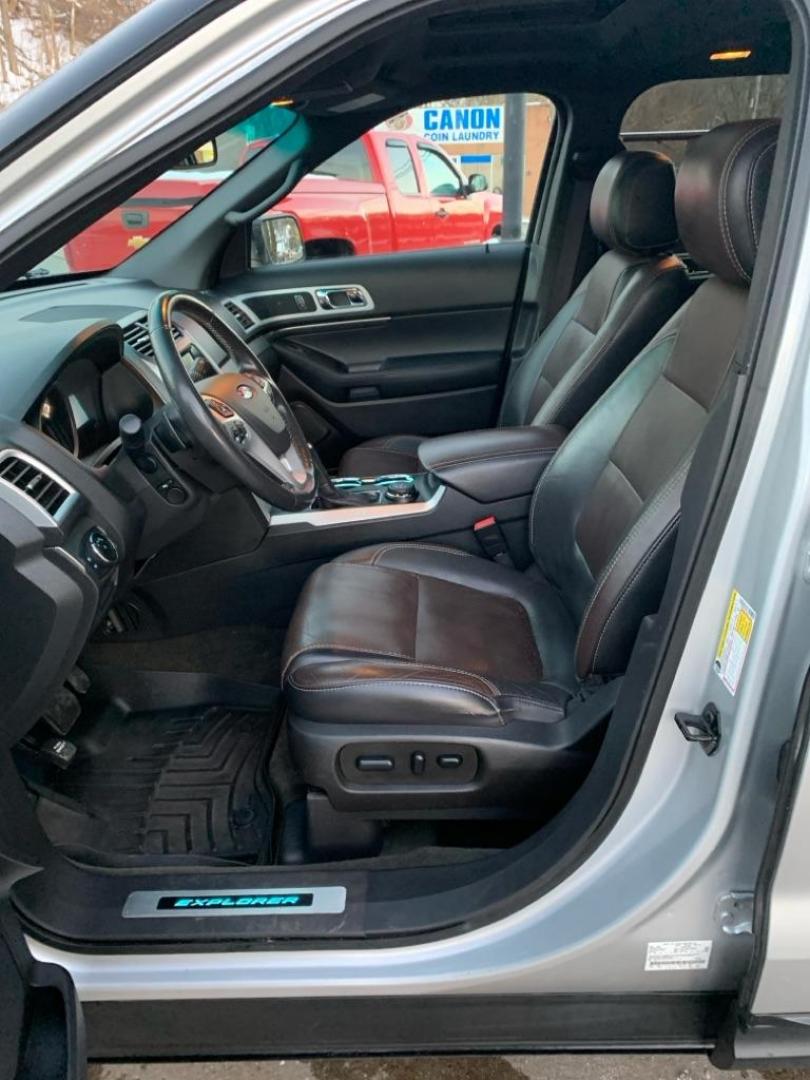 2014 SILVER FORD EXPLORER SPORT (1FM5K8GT0EG) with an 3.5L engine, Automatic transmission, located at 503 First Street, Canonsburg, PA, 15317, (724) 745-0566, 40.266006, -80.178413 - Photo#5