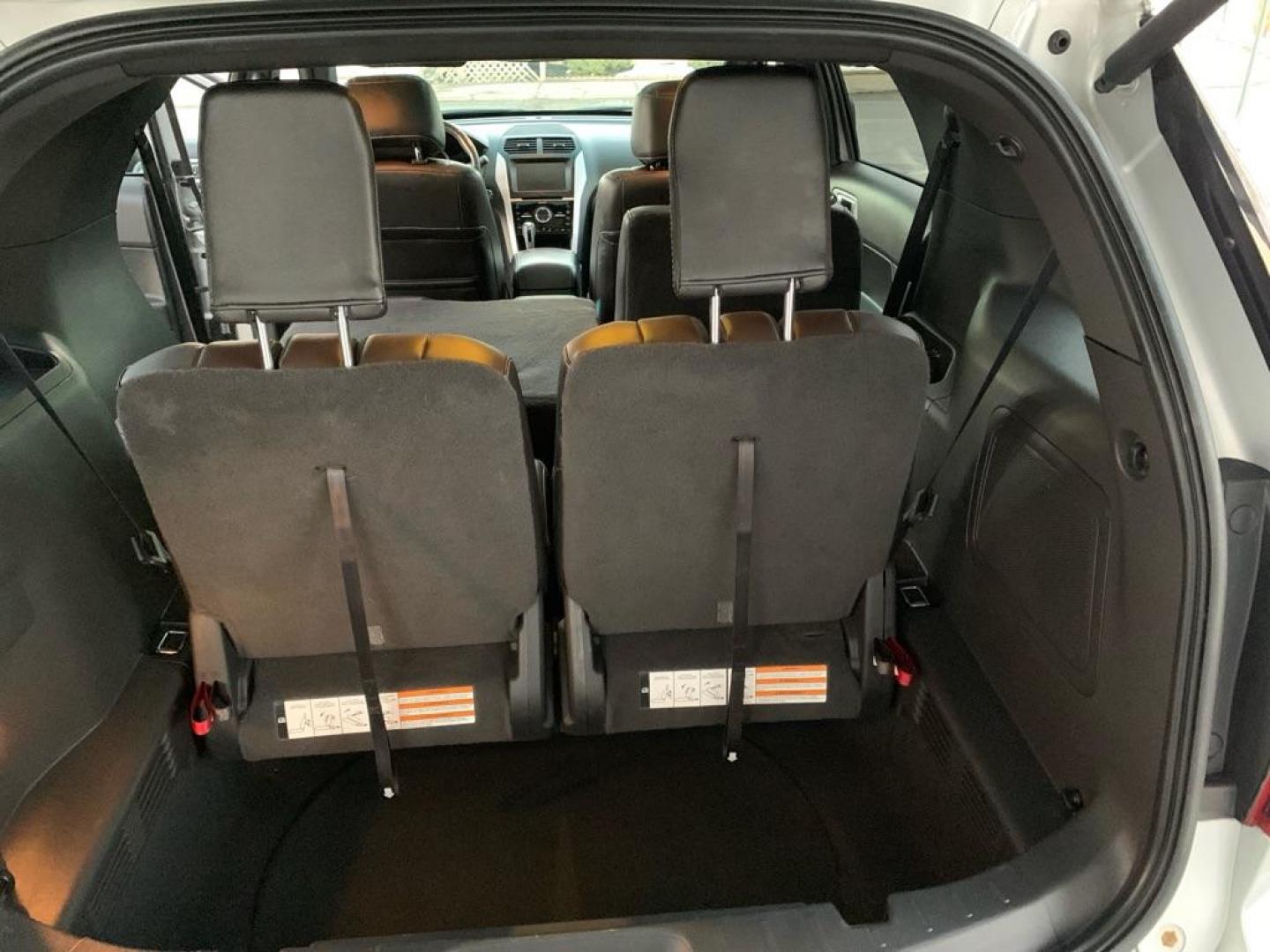 2014 SILVER FORD EXPLORER SPORT (1FM5K8GT0EG) with an 3.5L engine, Automatic transmission, located at 503 First Street, Canonsburg, PA, 15317, (724) 745-0566, 40.266006, -80.178413 - Photo#8