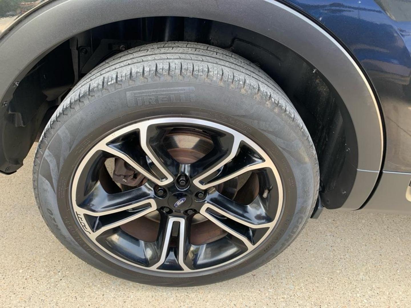 2015 BLACK FORD EXPLORER SPORT (1FM5K8GT1FG) with an 3.5L engine, Automatic transmission, located at 503 First Street, Canonsburg, PA, 15317, (724) 745-0566, 40.266006, -80.178413 - Photo#9
