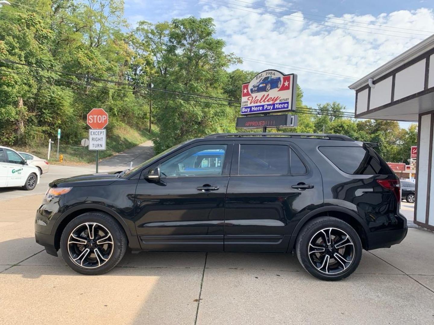 2015 BLACK FORD EXPLORER SPORT (1FM5K8GT1FG) with an 3.5L engine, Automatic transmission, located at 503 First Street, Canonsburg, PA, 15317, (724) 745-0566, 40.266006, -80.178413 - Photo#1