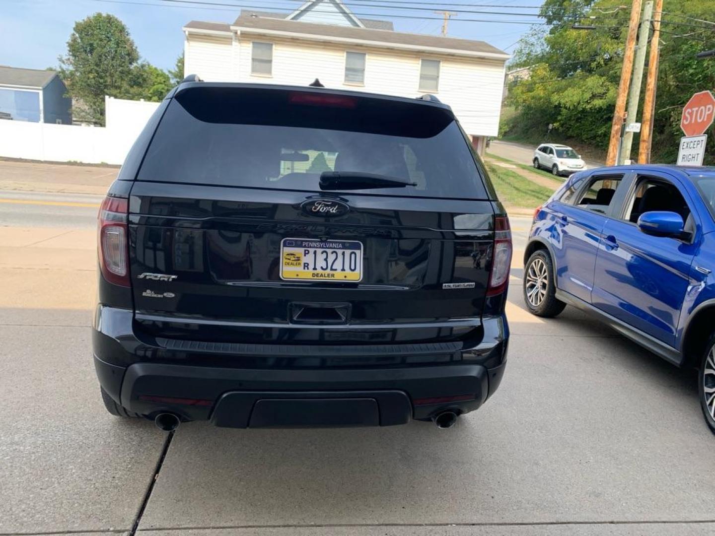 2015 BLACK FORD EXPLORER SPORT (1FM5K8GT1FG) with an 3.5L engine, Automatic transmission, located at 503 First Street, Canonsburg, PA, 15317, (724) 745-0566, 40.266006, -80.178413 - Photo#3