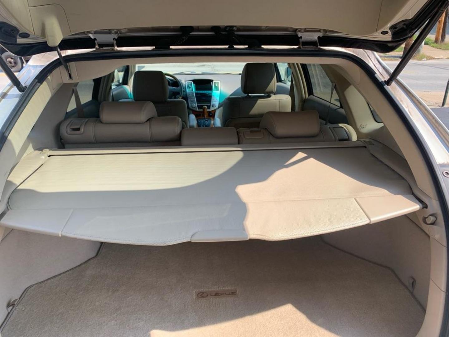 2008 GOLD LEXUS RX 350 (2T2HK31U58C) with an 3.5L engine, Automatic transmission, located at 503 First Street, Canonsburg, PA, 15317, (724) 745-0566, 40.266006, -80.178413 - Photo#16