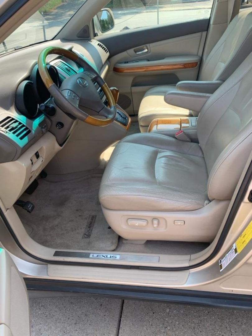 2008 GOLD LEXUS RX 350 (2T2HK31U58C) with an 3.5L engine, Automatic transmission, located at 503 First Street, Canonsburg, PA, 15317, (724) 745-0566, 40.266006, -80.178413 - Photo#18
