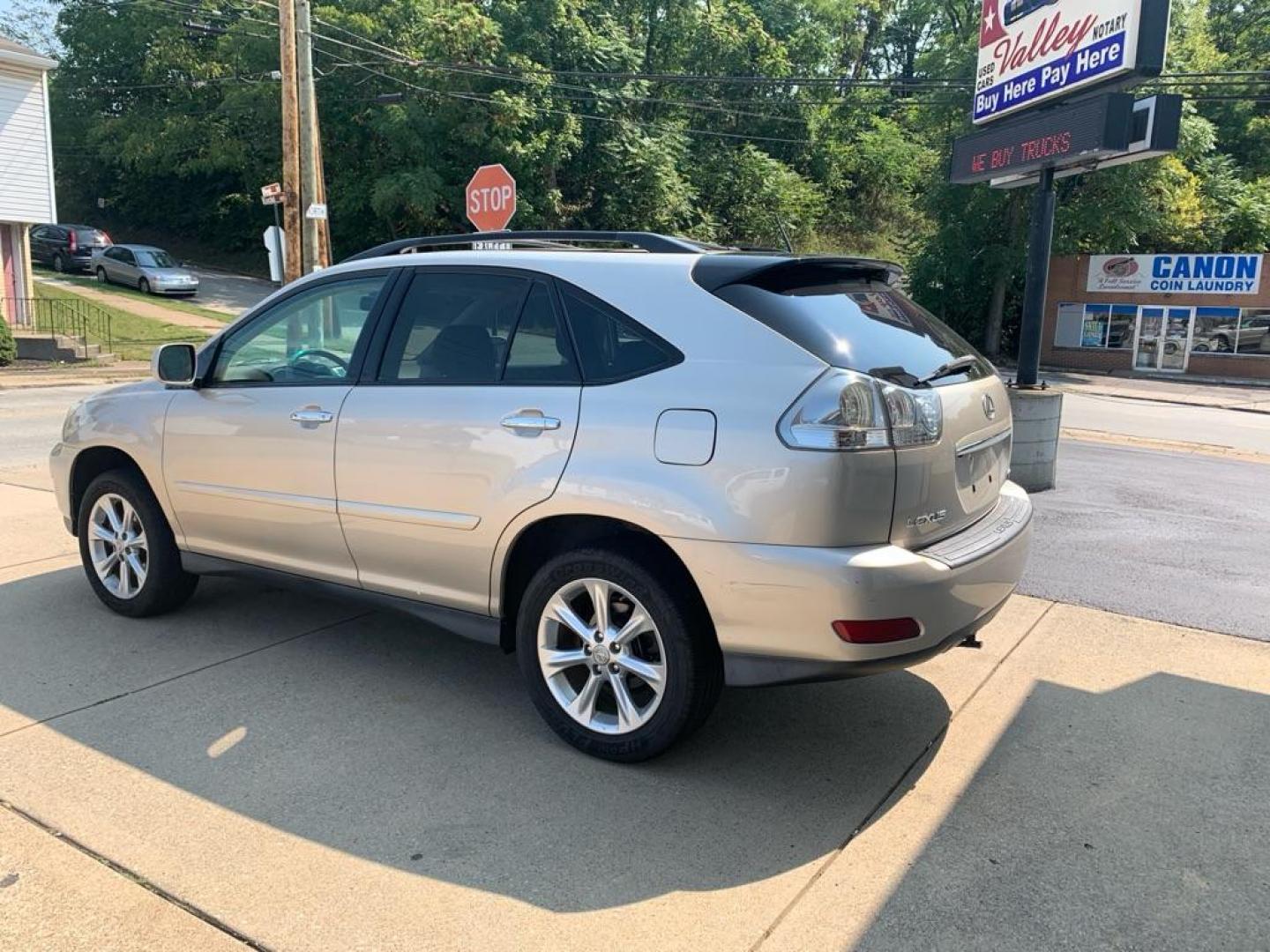 2008 GOLD LEXUS RX 350 (2T2HK31U58C) with an 3.5L engine, Automatic transmission, located at 503 First Street, Canonsburg, PA, 15317, (724) 745-0566, 40.266006, -80.178413 - Photo#2