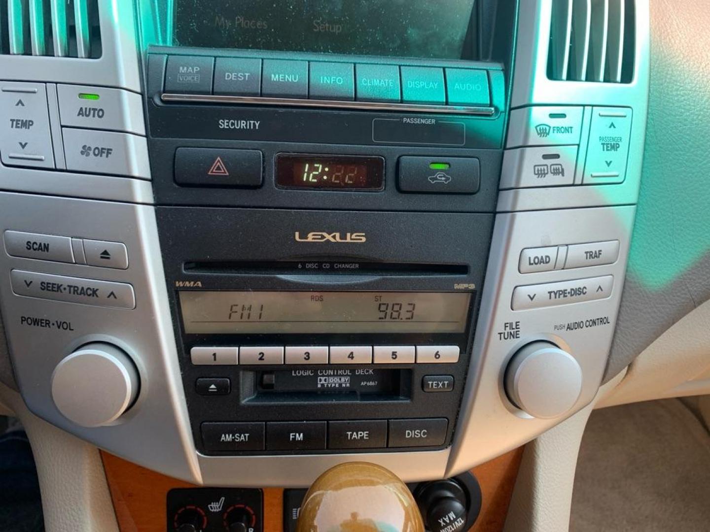 2008 GOLD LEXUS RX 350 (2T2HK31U58C) with an 3.5L engine, Automatic transmission, located at 503 First Street, Canonsburg, PA, 15317, (724) 745-0566, 40.266006, -80.178413 - Photo#35