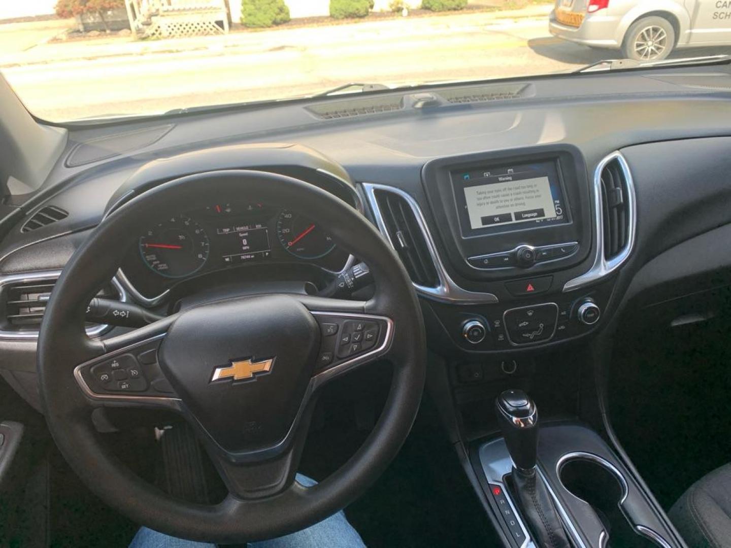 2018 SILVER CHEVROLET EQUINOX LT (2GNAXJEV4J6) with an 1.5L engine, Automatic transmission, located at 503 First Street, Canonsburg, PA, 15317, (724) 745-0566, 40.266006, -80.178413 - Photo#16