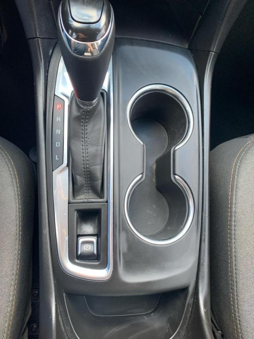 2018 SILVER CHEVROLET EQUINOX LT (2GNAXJEV4J6) with an 1.5L engine, Automatic transmission, located at 503 First Street, Canonsburg, PA, 15317, (724) 745-0566, 40.266006, -80.178413 - Photo#25