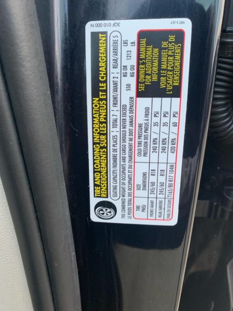 2018 BLACK VOLKSWAGEN ATLAS SE (1V2KR2CA1JC) with an 3.6L engine, Automatic transmission, located at 503 First Street, Canonsburg, PA, 15317, (724) 745-0566, 40.266006, -80.178413 - Photo#17