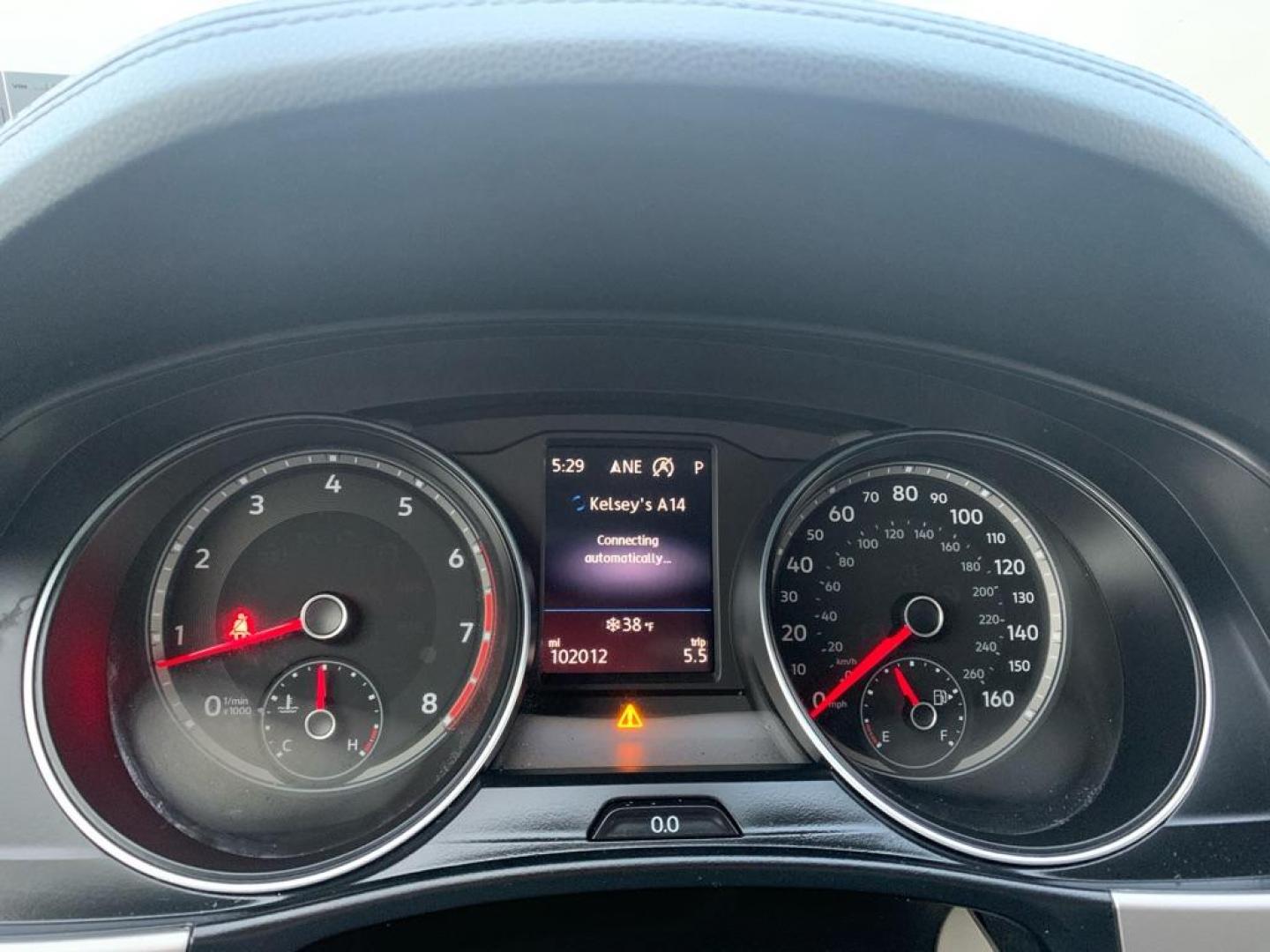 2018 BLACK VOLKSWAGEN ATLAS SE (1V2KR2CA1JC) with an 3.6L engine, Automatic transmission, located at 503 First Street, Canonsburg, PA, 15317, (724) 745-0566, 40.266006, -80.178413 - Photo#21