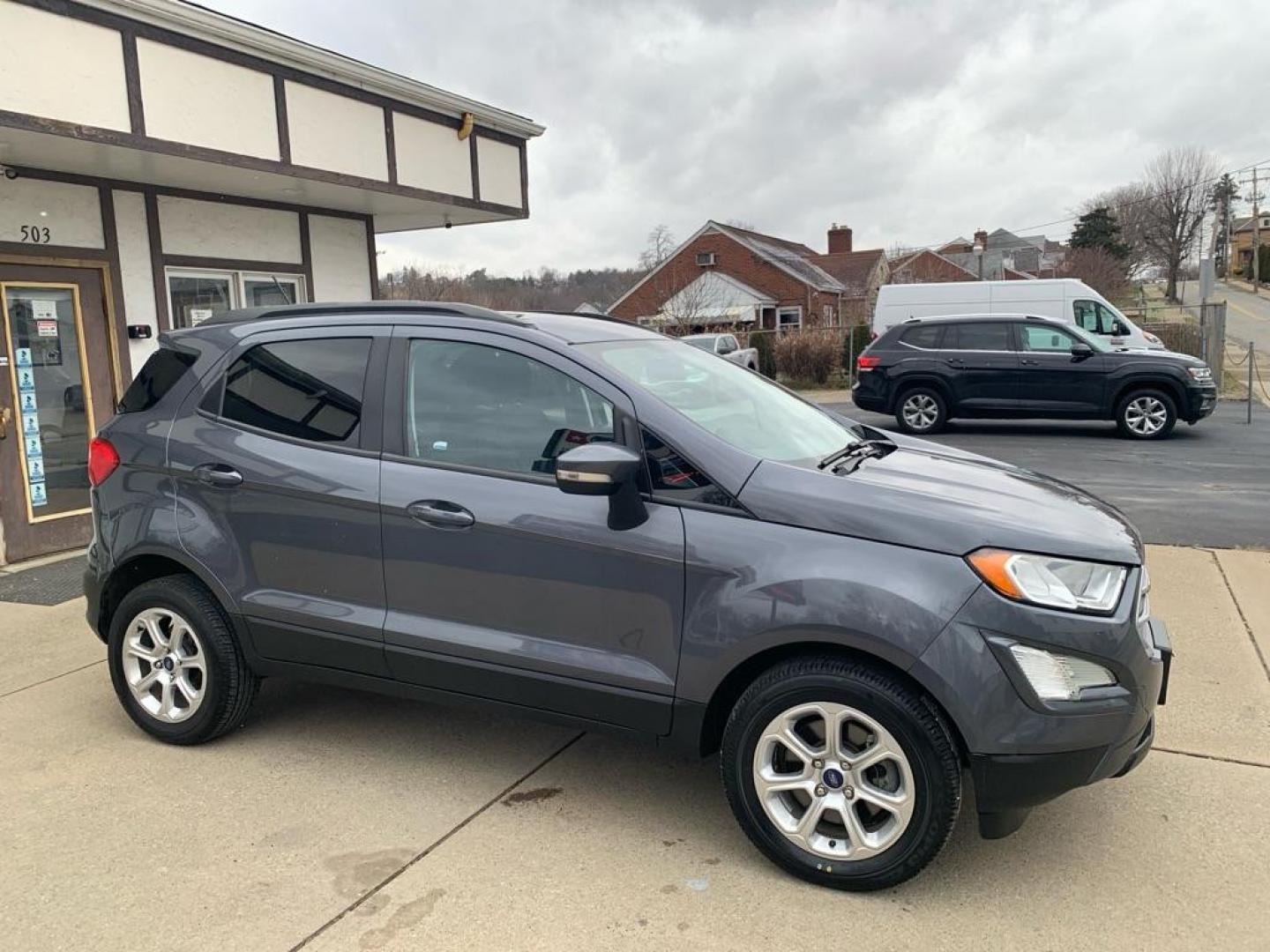2020 GRAY FORD ECOSPORT SE (MAJ3S2GE4LC) with an 1.0L engine, Automatic transmission, located at 503 First Street, Canonsburg, PA, 15317, (724) 745-0566, 40.266006, -80.178413 - Photo#2