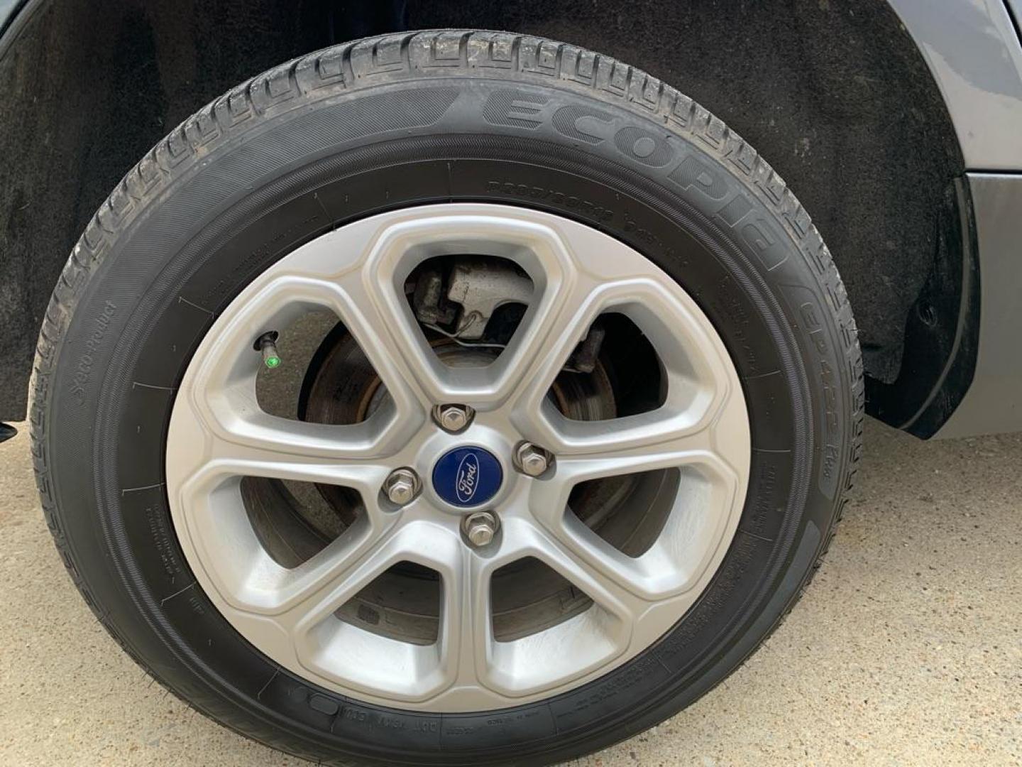 2020 GRAY FORD ECOSPORT SE (MAJ3S2GE4LC) with an 1.0L engine, Automatic transmission, located at 503 First Street, Canonsburg, PA, 15317, (724) 745-0566, 40.266006, -80.178413 - Photo#4