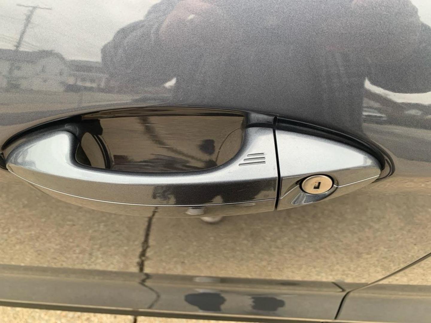 2020 GRAY FORD ECOSPORT SE (MAJ3S2GE4LC) with an 1.0L engine, Automatic transmission, located at 503 First Street, Canonsburg, PA, 15317, (724) 745-0566, 40.266006, -80.178413 - Photo#5