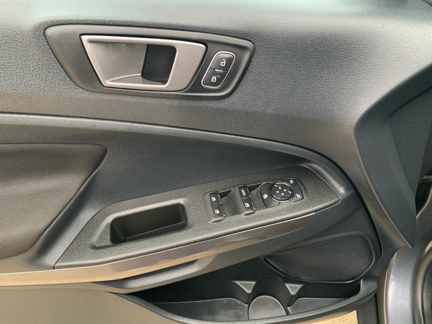 2020 GRAY FORD ECOSPORT SE (MAJ3S2GE4LC) with an 1.0L engine, Automatic transmission, located at 503 First Street, Canonsburg, PA, 15317, (724) 745-0566, 40.266006, -80.178413 - Photo#7