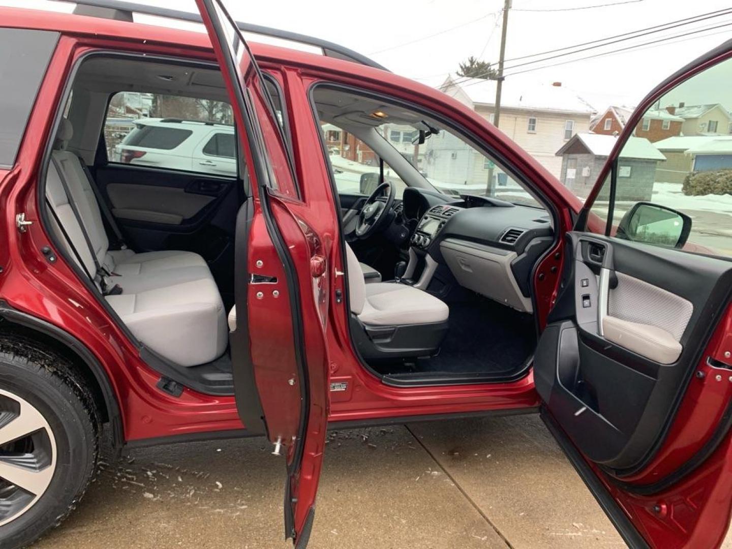 2018 RED SUBARU FORESTER 2.5I PREMIUM (JF2SJAEC0JH) with an 2.5L engine, Automatic transmission, located at 503 First Street, Canonsburg, PA, 15317, (724) 745-0566, 40.266006, -80.178413 - Photo#9