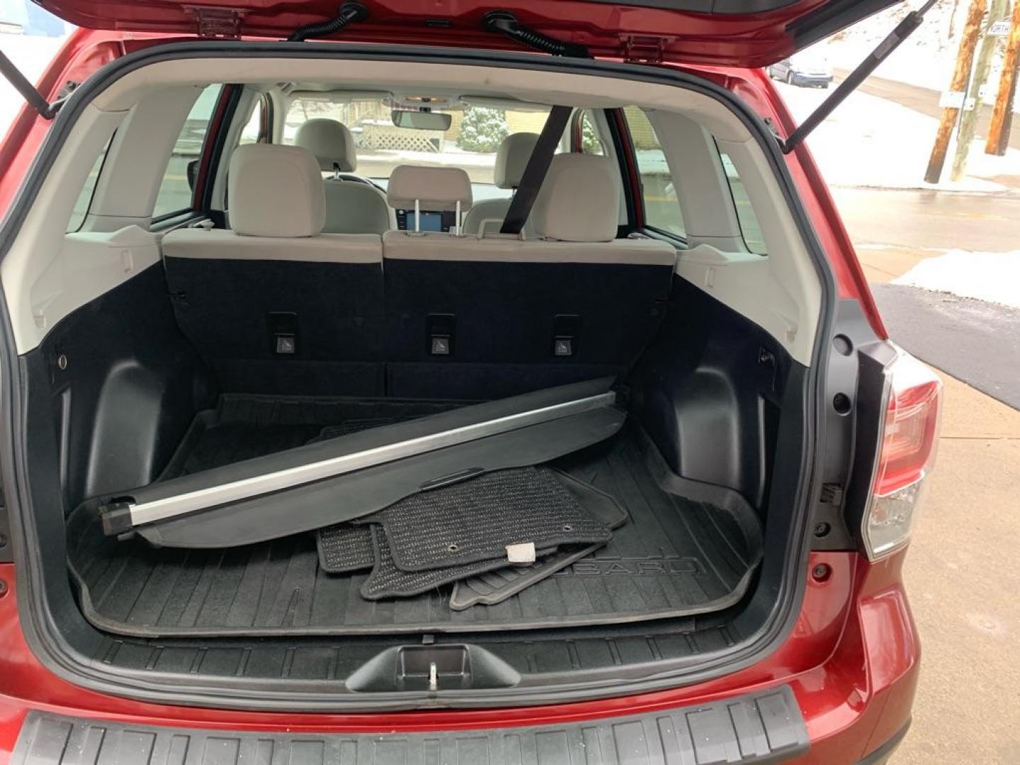 2018 RED SUBARU FORESTER 2.5I PREMIUM (JF2SJAEC0JH) with an 2.5L engine, Automatic transmission, located at 503 First Street, Canonsburg, PA, 15317, (724) 745-0566, 40.266006, -80.178413 - Photo#10