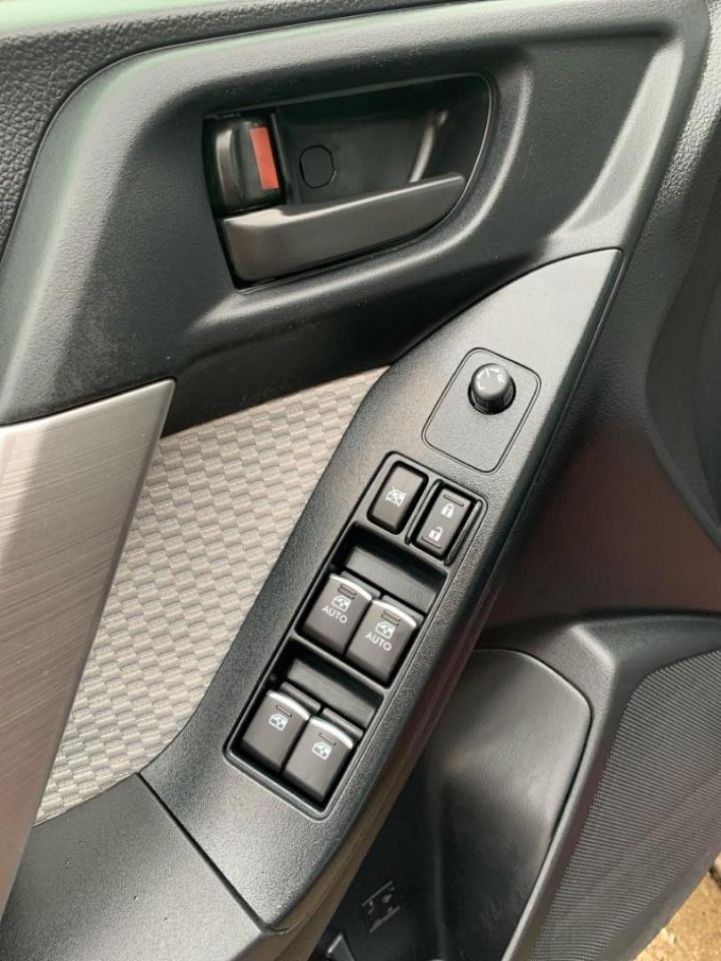 2018 RED SUBARU FORESTER 2.5I PREMIUM (JF2SJAEC0JH) with an 2.5L engine, Automatic transmission, located at 503 First Street, Canonsburg, PA, 15317, (724) 745-0566, 40.266006, -80.178413 - Photo#18