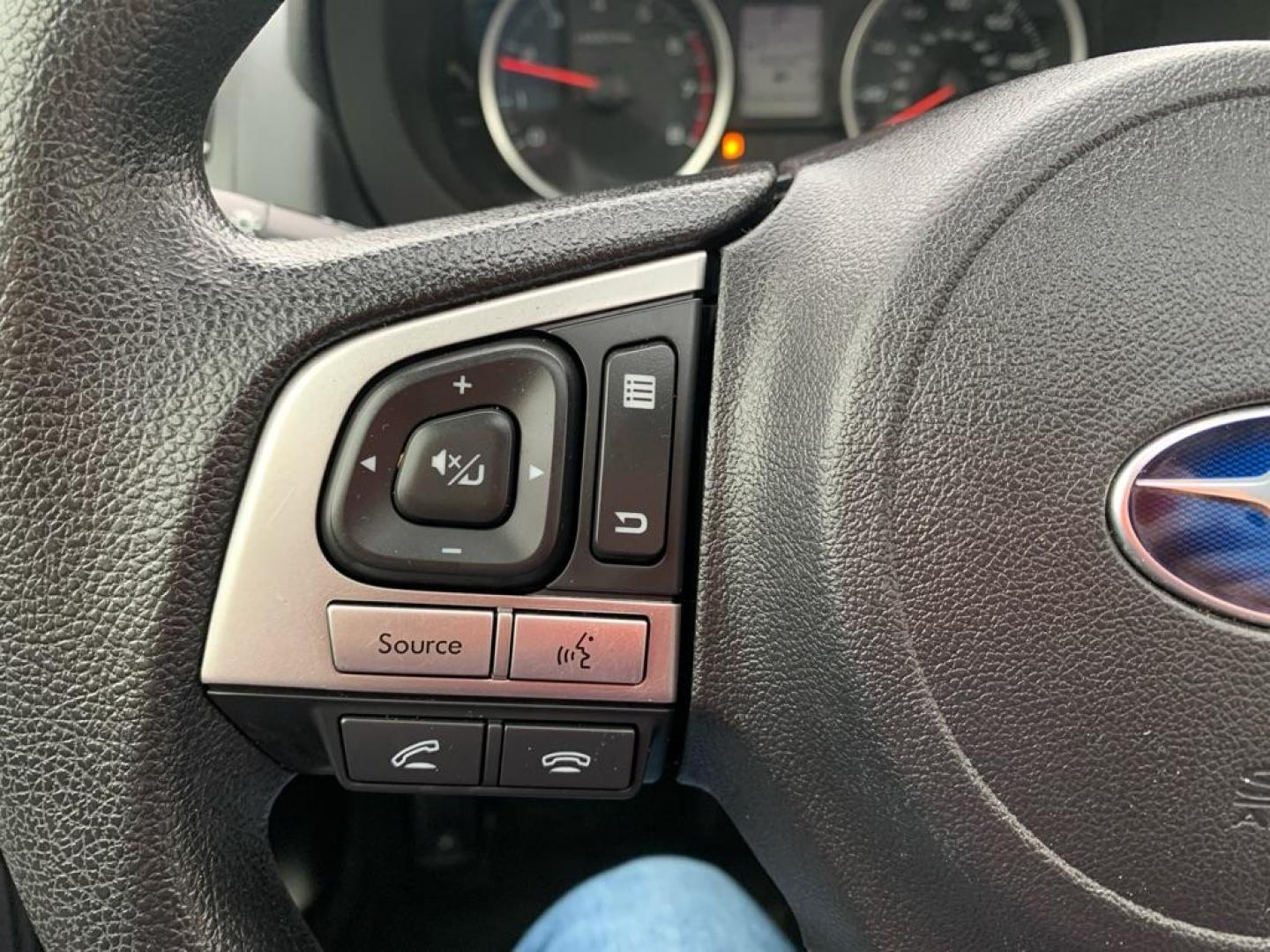 2018 RED SUBARU FORESTER 2.5I PREMIUM (JF2SJAEC0JH) with an 2.5L engine, Automatic transmission, located at 503 First Street, Canonsburg, PA, 15317, (724) 745-0566, 40.266006, -80.178413 - Photo#21
