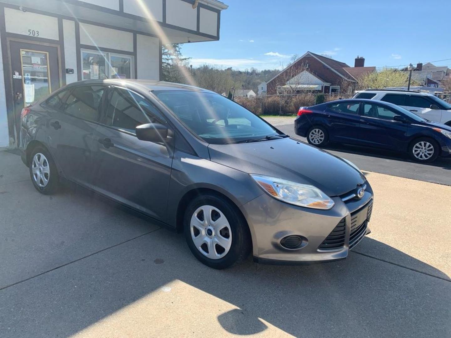 2012 GREY FORD FOCUS S (1FAHP3E2XCL) with an 2.0L engine, Automatic transmission, located at 503 First Street, Canonsburg, PA, 15317, (724) 745-0566, 40.266006, -80.178413 - Photo#4