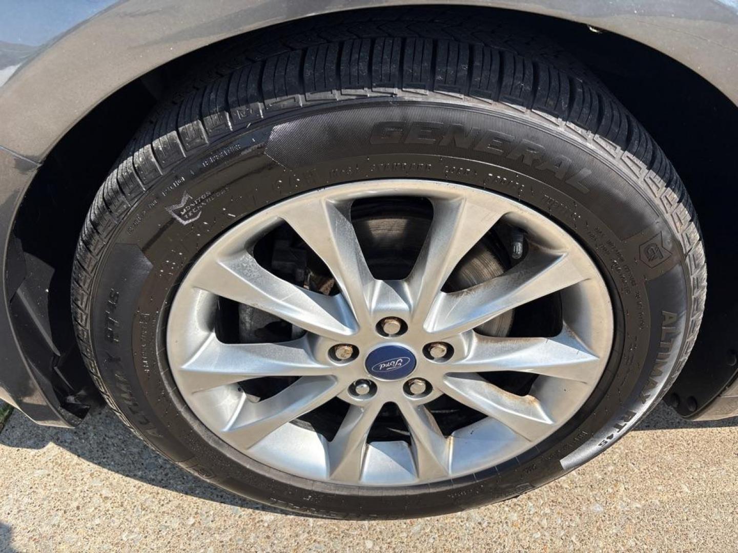 2017 GRAY FORD FUSION SE (3FA6P0HD8HR) with an 1.5L engine, Automatic transmission, located at 503 First Street, Canonsburg, PA, 15317, (724) 745-0566, 40.266006, -80.178413 - Photo#9