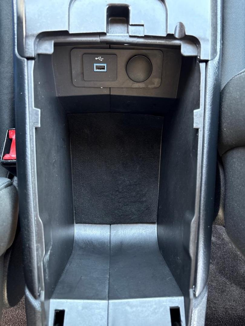 2017 GRAY FORD FUSION SE (3FA6P0HD8HR) with an 1.5L engine, Automatic transmission, located at 503 First Street, Canonsburg, PA, 15317, (724) 745-0566, 40.266006, -80.178413 - Photo#31