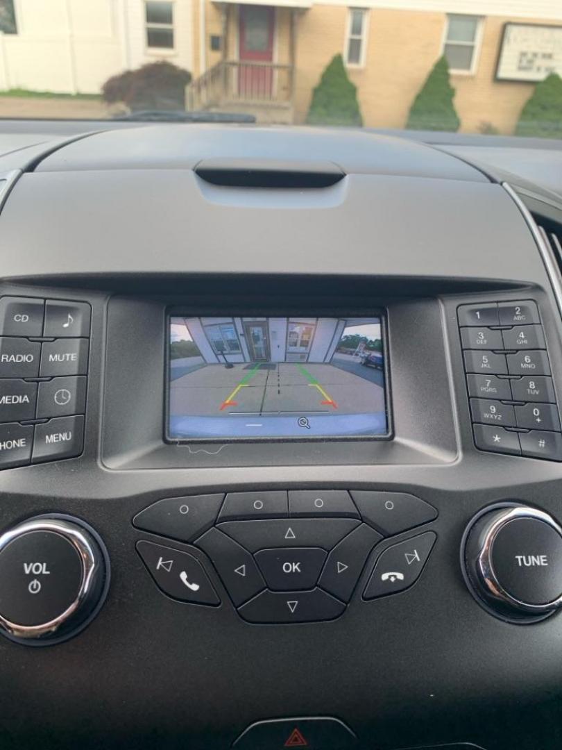 2018 SILVER FORD EDGE SE (2FMPK4G95JB) with an 2.0L engine, Automatic transmission, located at 503 First Street, Canonsburg, PA, 15317, (724) 745-0566, 40.266006, -80.178413 - Photo#12