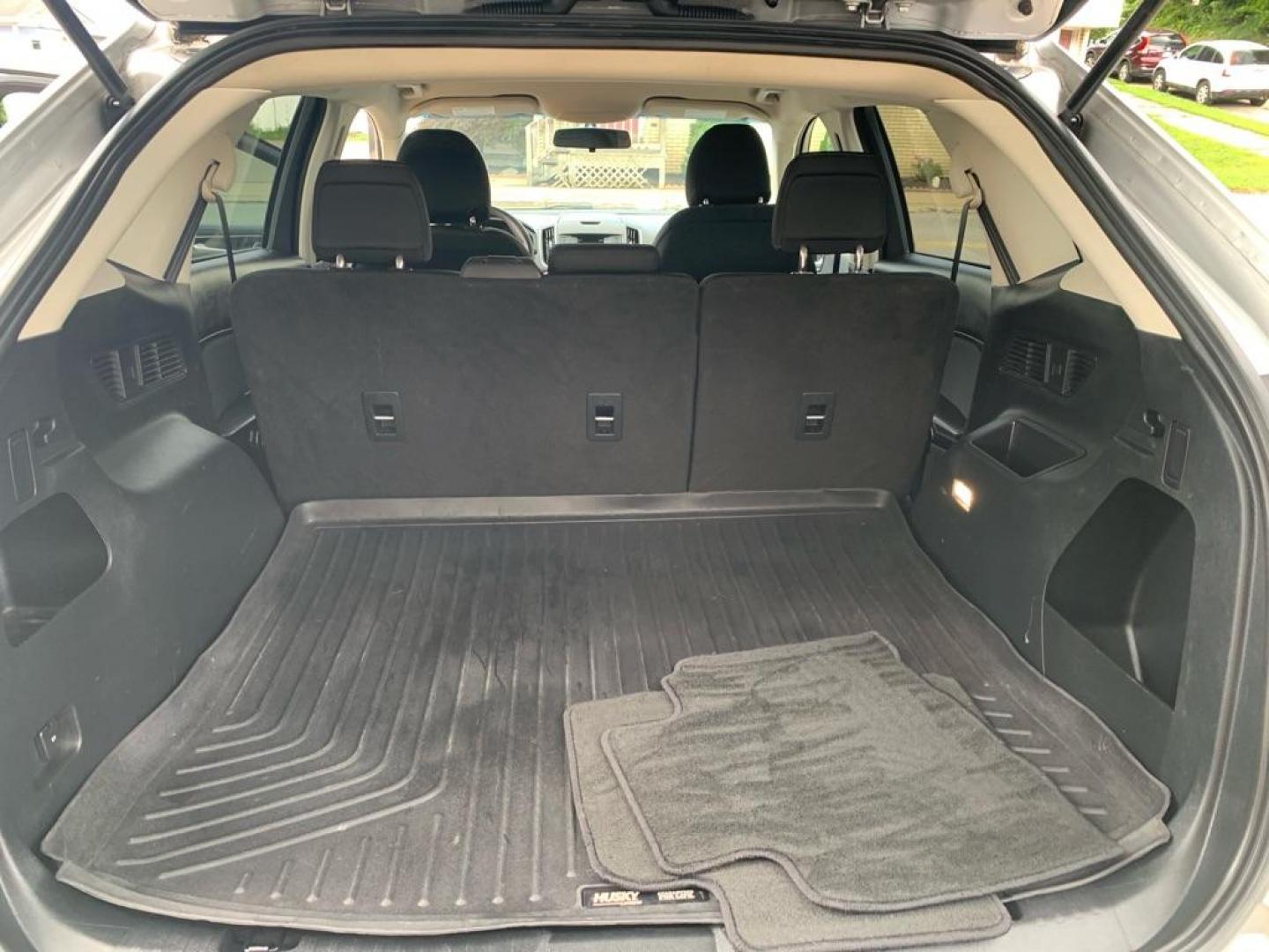 2018 SILVER FORD EDGE SE (2FMPK4G95JB) with an 2.0L engine, Automatic transmission, located at 503 First Street, Canonsburg, PA, 15317, (724) 745-0566, 40.266006, -80.178413 - Photo#15