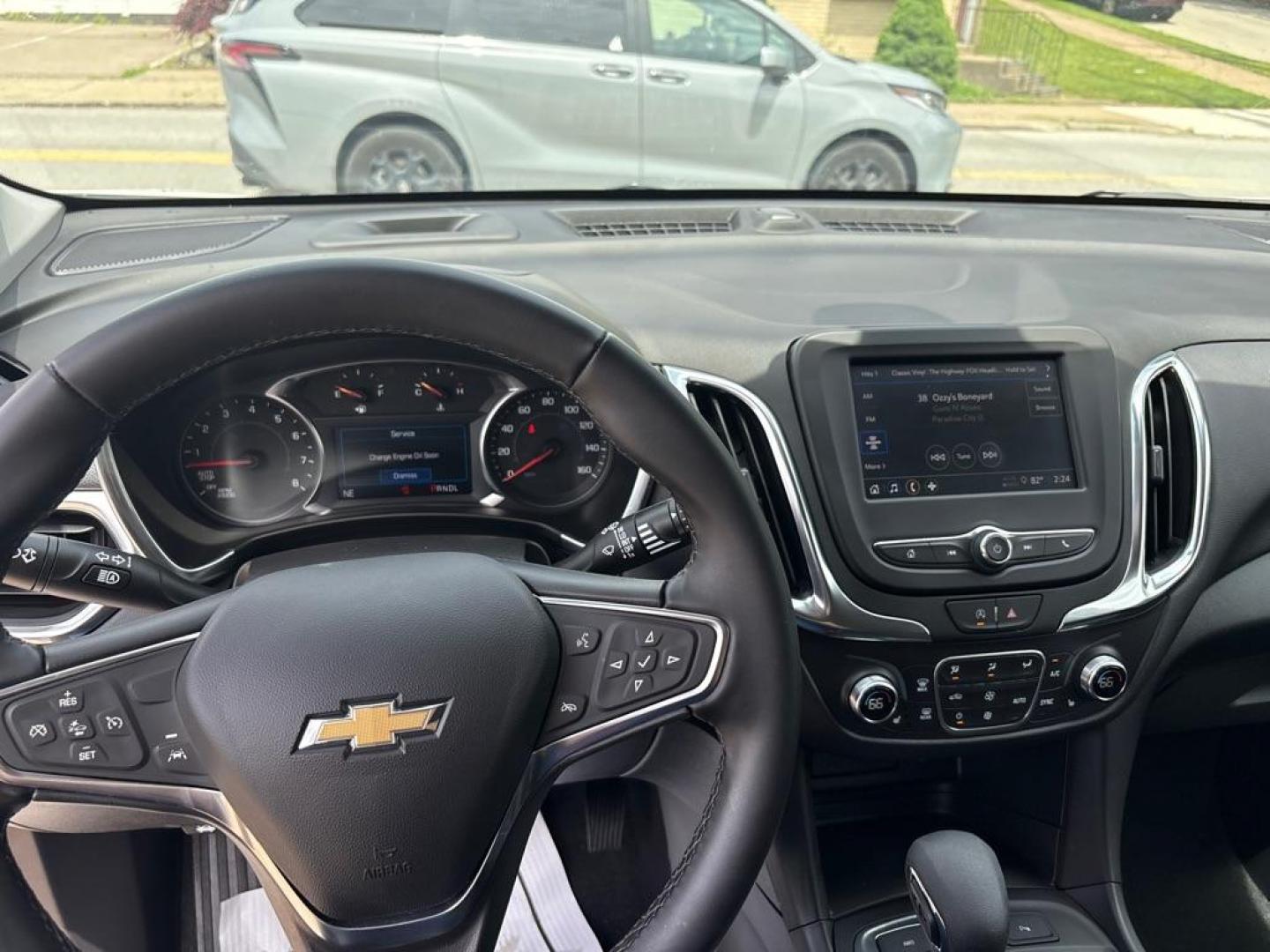 2024 WHITE CHEVROLET EQUINOX LT (3GNAXUEG3RS) with an 1.5L engine, Automatic transmission, located at 503 First Street, Canonsburg, PA, 15317, (724) 745-0566, 40.266006, -80.178413 - Photo#24