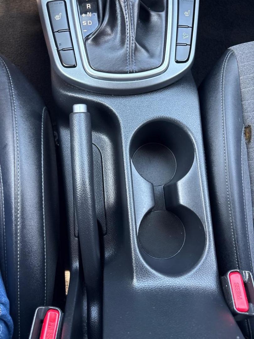 2021 WHITE KIA SELTOS S (KNDEUCAA0M7) with an 2.0L engine, Continuously Variable transmission, located at 503 First Street, Canonsburg, PA, 15317, (724) 745-0566, 40.266006, -80.178413 - Photo#32