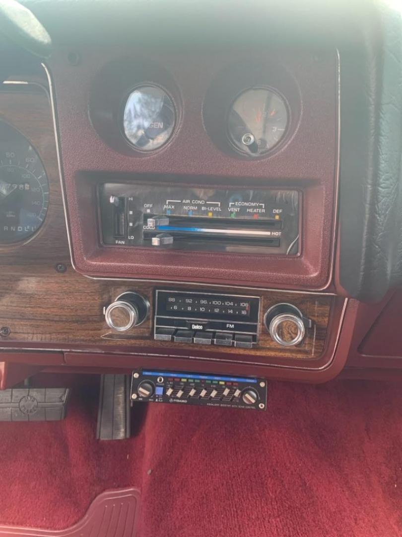 1976 SILVER CHEVROLET MONTE CARLO (1H57V6B4237) , Automatic transmission, located at 503 First Street, Canonsburg, PA, 15317, (724) 745-0566, 40.266006, -80.178413 - Photo#9