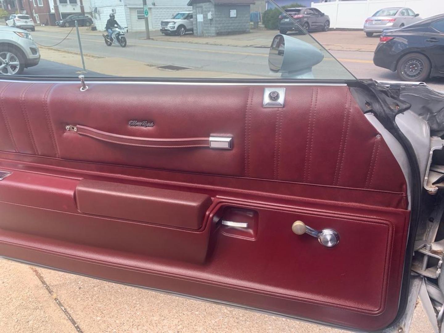 1976 SILVER CHEVROLET MONTE CARLO (1H57V6B4237) , Automatic transmission, located at 503 First Street, Canonsburg, PA, 15317, (724) 745-0566, 40.266006, -80.178413 - Photo#11
