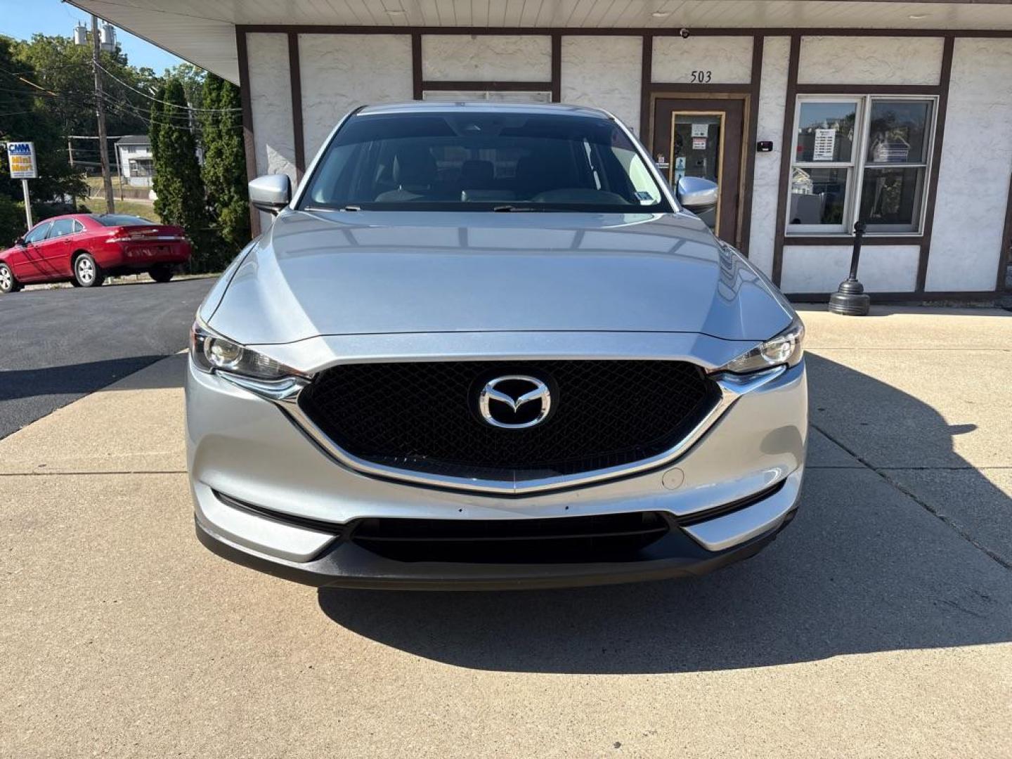 2018 SILVER MAZDA CX-5 SPORT (JM3KFBBM6J0) with an 2.5L engine, Automatic transmission, located at 503 First Street, Canonsburg, PA, 15317, (724) 745-0566, 40.266006, -80.178413 - CAR FAX AVAILABLE! 4 NEW TIRES, AM/FM/BLUETOOTH/USB, TOUCH SCREEN, PUSH START, CRUISE CONTROL, CLOTH INTERIOR WE FINANCE! FAST AND EASY APPROVALS! CALL US OR APPLY ONLINE: 724-745-0566 OFFICE WWW.USEDCARSCANONSBURGPA.COM AFTER HOURS QUESTIONS? TEXT US! 724-825-1817 - Photo#7