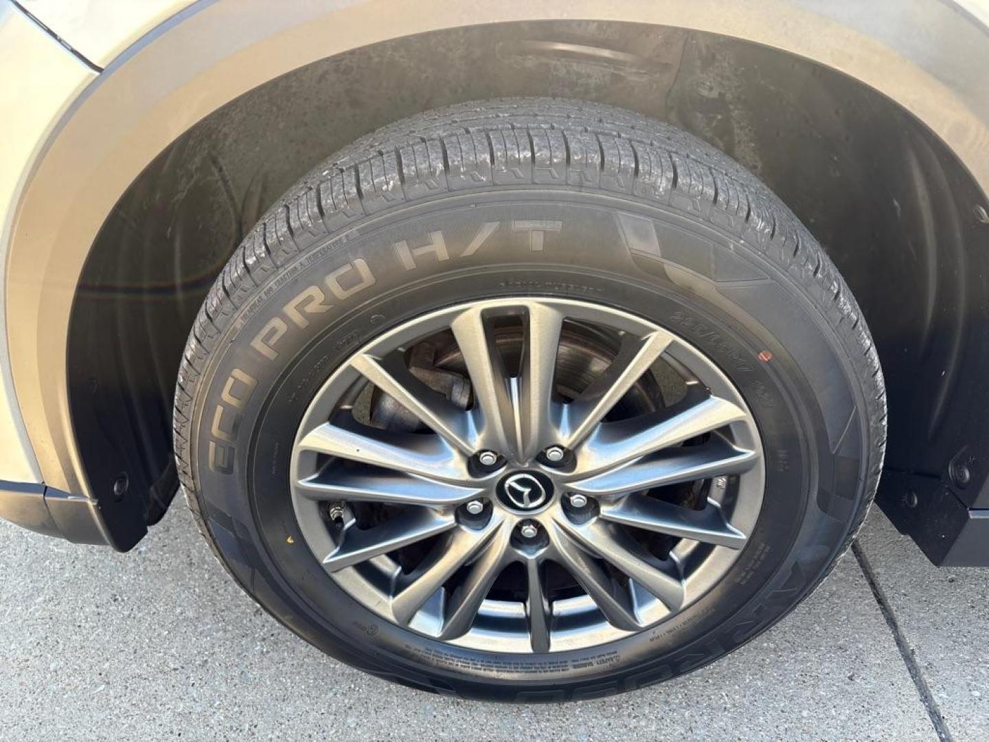 2018 SILVER MAZDA CX-5 SPORT (JM3KFBBM6J0) with an 2.5L engine, Automatic transmission, located at 503 First Street, Canonsburg, PA, 15317, (724) 745-0566, 40.266006, -80.178413 - CAR FAX AVAILABLE! 4 NEW TIRES, AM/FM/BLUETOOTH/USB, TOUCH SCREEN, PUSH START, CRUISE CONTROL, CLOTH INTERIOR WE FINANCE! FAST AND EASY APPROVALS! CALL US OR APPLY ONLINE: 724-745-0566 OFFICE WWW.USEDCARSCANONSBURGPA.COM AFTER HOURS QUESTIONS? TEXT US! 724-825-1817 - Photo#8