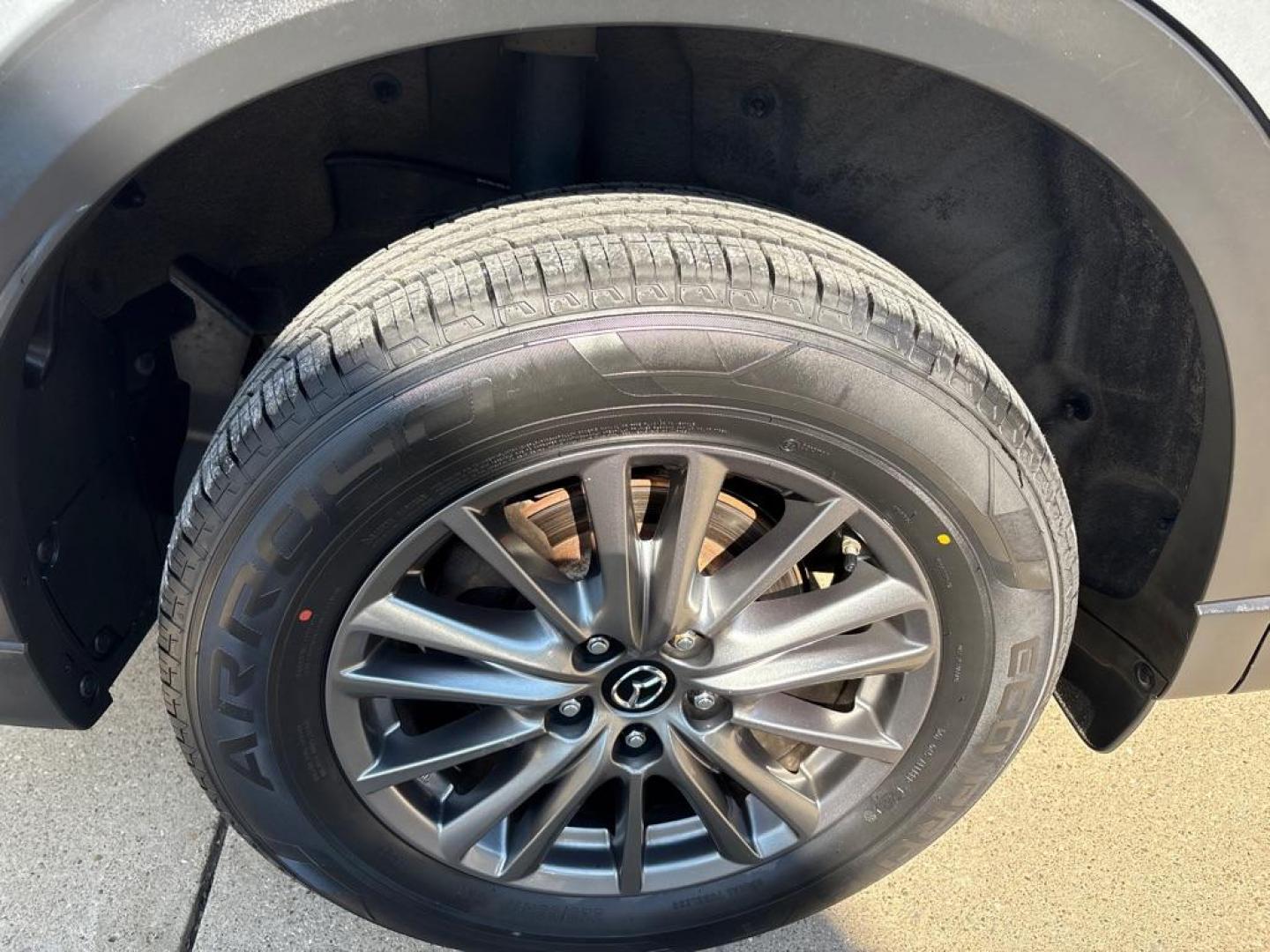 2018 SILVER MAZDA CX-5 SPORT (JM3KFBBM6J0) with an 2.5L engine, Automatic transmission, located at 503 First Street, Canonsburg, PA, 15317, (724) 745-0566, 40.266006, -80.178413 - CAR FAX AVAILABLE! 4 NEW TIRES, AM/FM/BLUETOOTH/USB, TOUCH SCREEN, PUSH START, CRUISE CONTROL, CLOTH INTERIOR WE FINANCE! FAST AND EASY APPROVALS! CALL US OR APPLY ONLINE: 724-745-0566 OFFICE WWW.USEDCARSCANONSBURGPA.COM AFTER HOURS QUESTIONS? TEXT US! 724-825-1817 - Photo#10