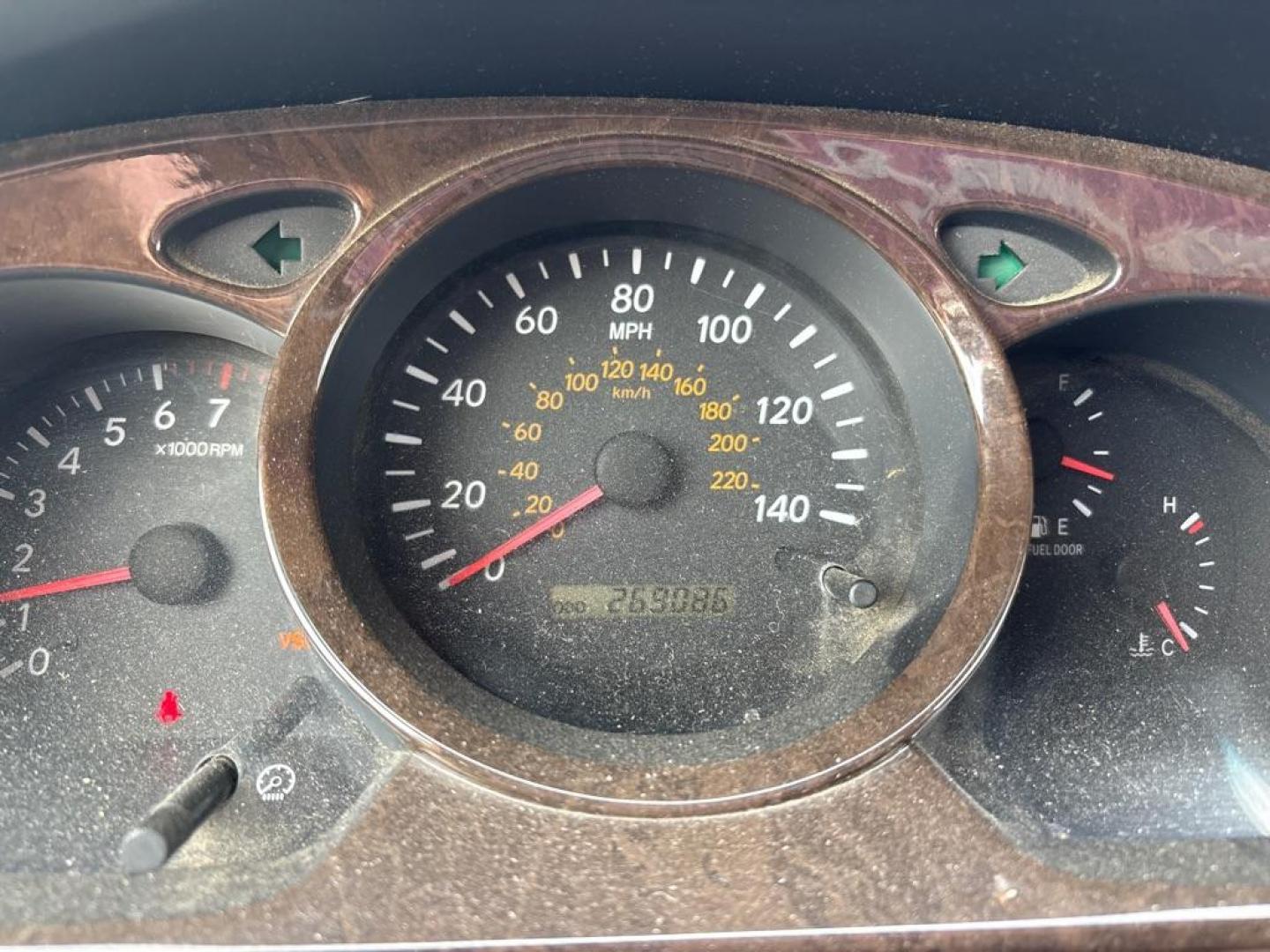 2003 GOLD TOYOTA HIGHLANDER LIMITED (JTEHF21A830) with an 3.0L engine, Automatic transmission, located at 503 First Street, Canonsburg, PA, 15317, (724) 745-0566, 40.266006, -80.178413 - CAR FAX AVAILABLE! AWD AS-IS! NO PA INSPECTION! CAUTION: CHECK ENGINE LIGHT ON! THIS VEHICLE DOES NOT QUILIFY FOR FINANCING, CASH ONLY SALE 724-745-0566 OFFICE WWW.USEDCARSCANONSBURGPA.COM AFTER HOURS QUESTIONS? TEXT US! 724-825-1817 FAQ's: Does it run? YES Will you finance this vehicle? NO - Photo#20