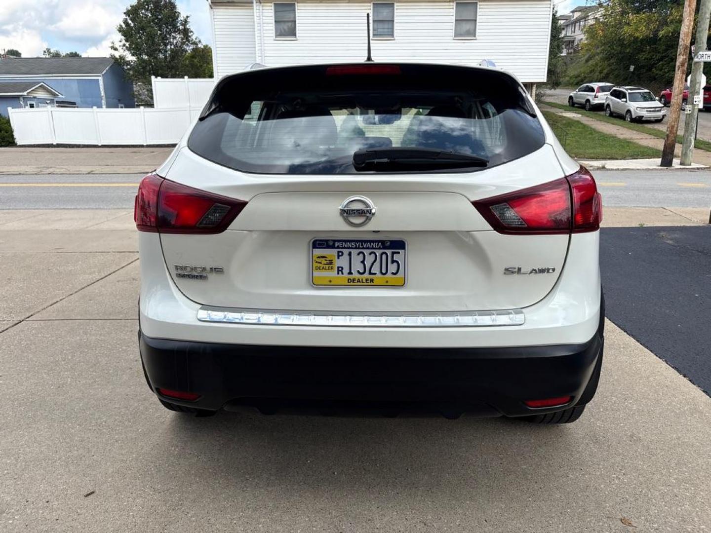 2017 WHITE NISSAN ROGUE SPORT S (JN1BJ1CR4HW) with an 2.0L engine, Continuously Variable transmission, located at 503 First Street, Canonsburg, PA, 15317, (724) 745-0566, 40.266006, -80.178413 - Photo#3