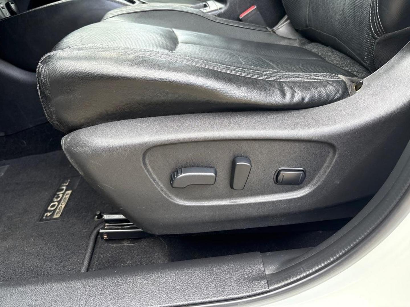 2017 WHITE NISSAN ROGUE SPORT S (JN1BJ1CR4HW) with an 2.0L engine, Continuously Variable transmission, located at 503 First Street, Canonsburg, PA, 15317, (724) 745-0566, 40.266006, -80.178413 - Photo#22