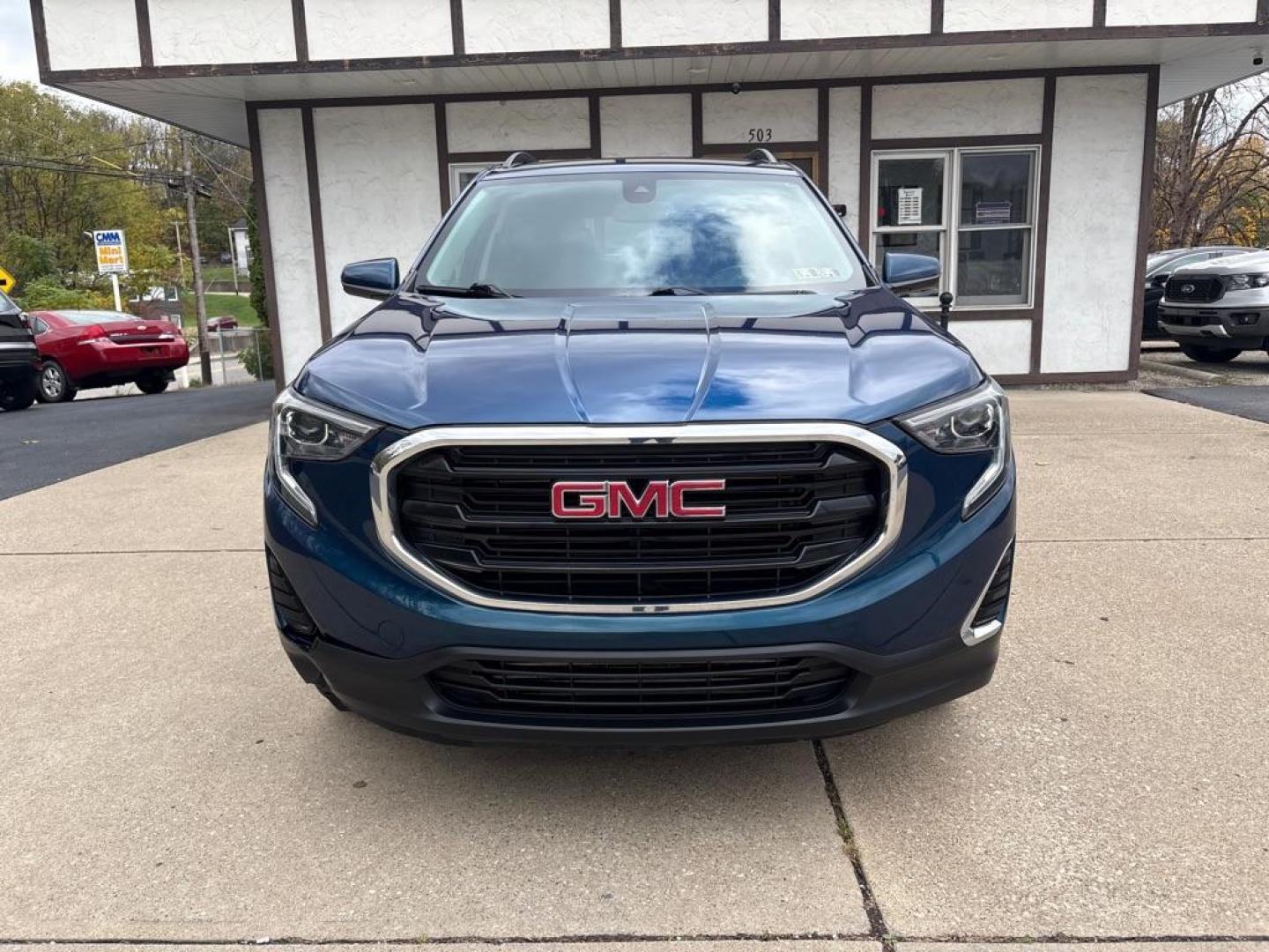 2020 BLUE GMC TERRAIN SLE (3GKALTEV2LL) with an 1.5L engine, Automatic transmission, located at 503 First Street, Canonsburg, PA, 15317, (724) 745-0566, 40.266006, -80.178413 - CARFAX AVAILABLE! REAR VIEW CAMERA, LANE KEEP ASSIST W/ LANE DEPARTURE WARNING, ONSTAR, GMC INFOTAINMENT SYSTEM W/ 7'' COLOR TOUCHSCREEN, BLUETOOTH, VOICE COMMAND, ANDROID AUTO and APPLE CARPLAY, USB CHARGING, AUX PORT, KEYLESS/REMOTE OPEN, REMOTE START, DUAL ZONE CLIMATE CONTROL, ROOF RACK, SIRI - Photo#7