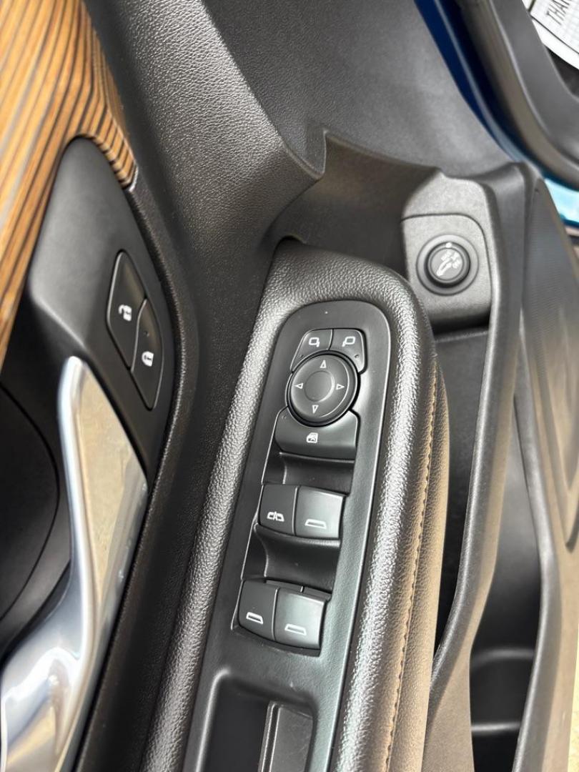 2020 BLUE GMC TERRAIN SLE (3GKALTEV2LL) with an 1.5L engine, Automatic transmission, located at 503 First Street, Canonsburg, PA, 15317, (724) 745-0566, 40.266006, -80.178413 - CARFAX AVAILABLE! REAR VIEW CAMERA, LANE KEEP ASSIST W/ LANE DEPARTURE WARNING, ONSTAR, GMC INFOTAINMENT SYSTEM W/ 7'' COLOR TOUCHSCREEN, BLUETOOTH, VOICE COMMAND, ANDROID AUTO and APPLE CARPLAY, USB CHARGING, AUX PORT, KEYLESS/REMOTE OPEN, REMOTE START, DUAL ZONE CLIMATE CONTROL, ROOF RACK, SIRI - Photo#24