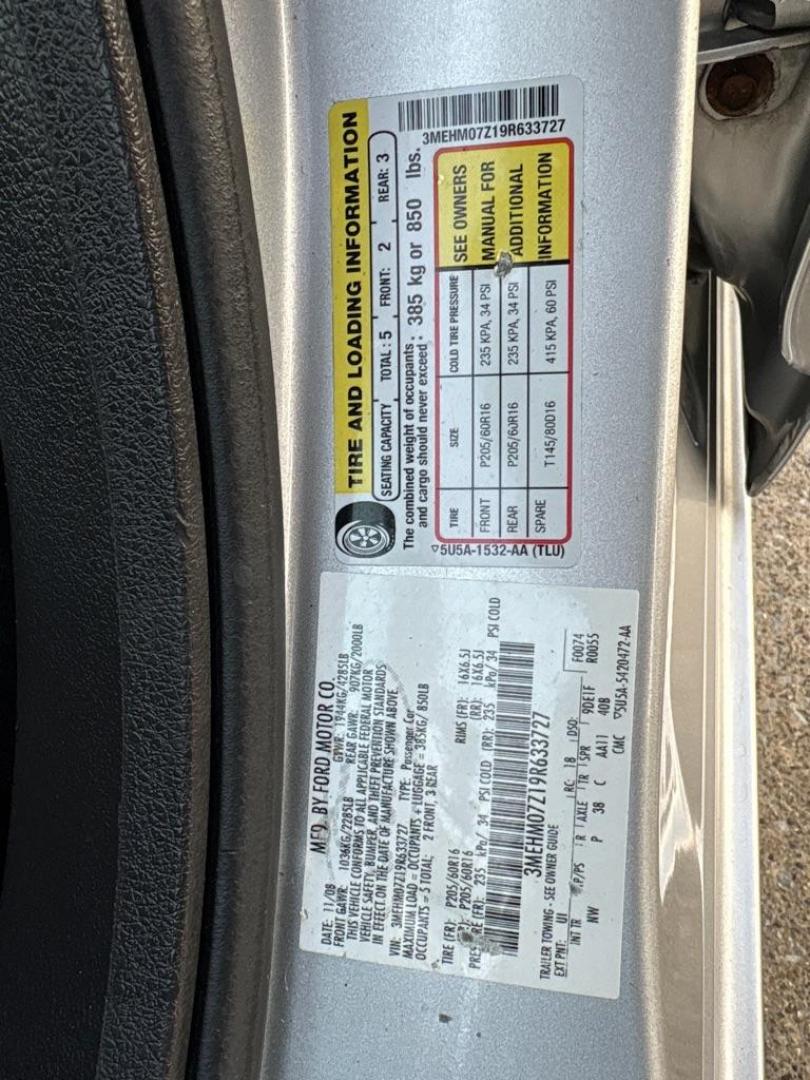 2009 SILVER MERCURY MILAN (3MEHM07Z19R) with an 2.3L engine, Automatic transmission, located at 503 First Street, Canonsburg, PA, 15317, (724) 745-0566, 40.266006, -80.178413 - Photo#17