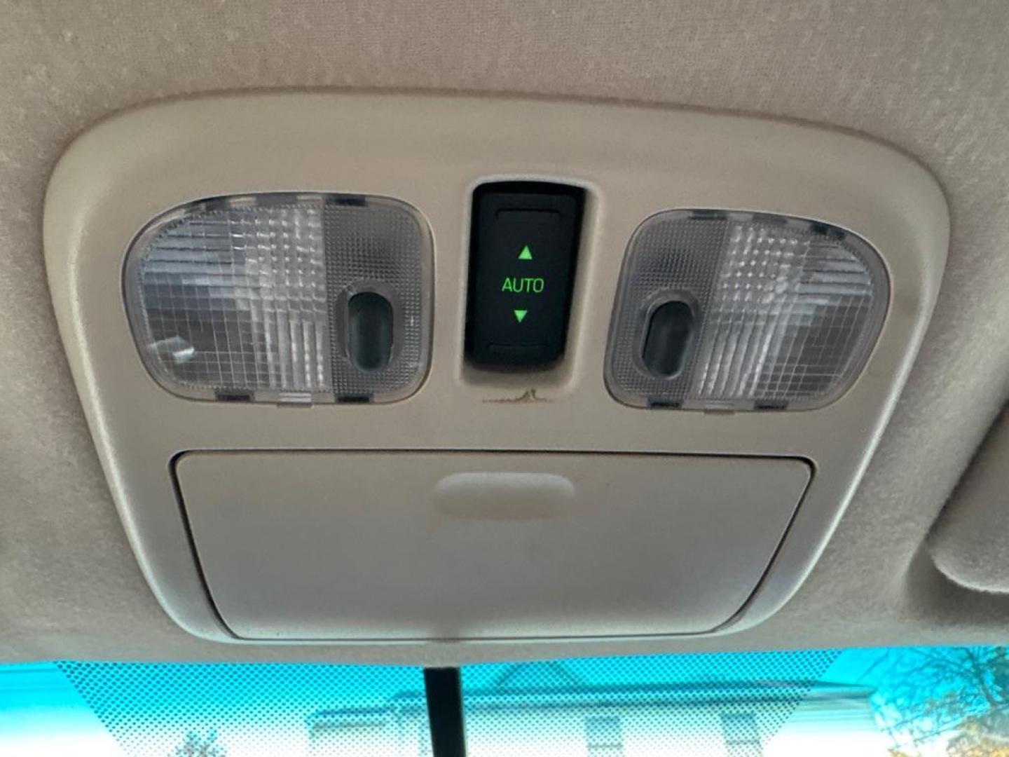 2009 SILVER MERCURY MILAN (3MEHM07Z19R) with an 2.3L engine, Automatic transmission, located at 503 First Street, Canonsburg, PA, 15317, (724) 745-0566, 40.266006, -80.178413 - Photo#21