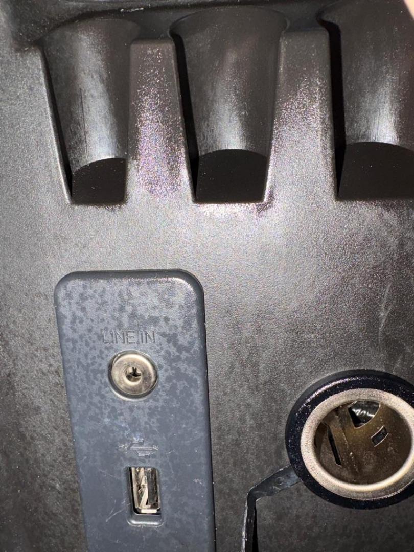 2009 SILVER MERCURY MILAN (3MEHM07Z19R) with an 2.3L engine, Automatic transmission, located at 503 First Street, Canonsburg, PA, 15317, (724) 745-0566, 40.266006, -80.178413 - Photo#30