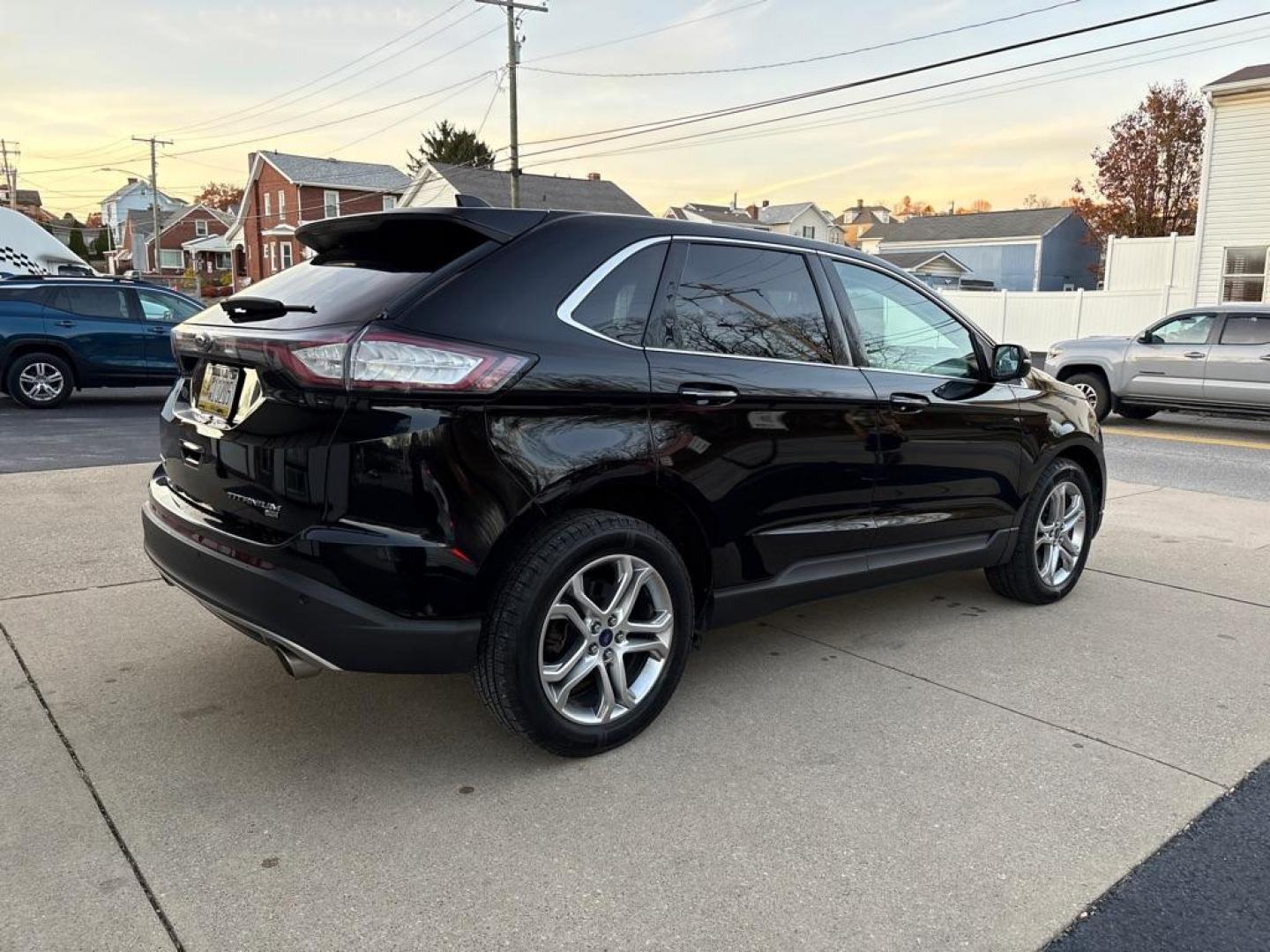 2016 BLACK FORD EDGE TITANIUM (2FMPK4K82GB) with an 3.5L engine, Automatic transmission, located at 503 First Street, Canonsburg, PA, 15317, (724) 745-0566, 40.266006, -80.178413 - Photo#4