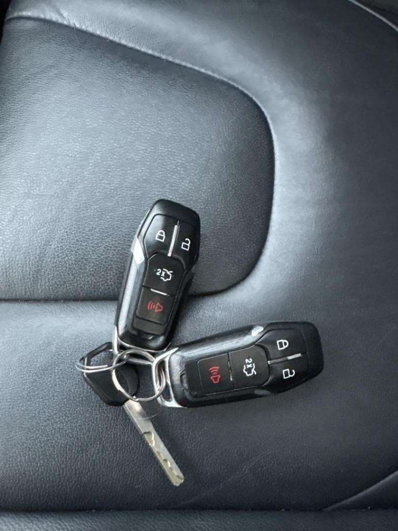 2016 BLACK FORD EDGE TITANIUM (2FMPK4K82GB) with an 3.5L engine, Automatic transmission, located at 503 First Street, Canonsburg, PA, 15317, (724) 745-0566, 40.266006, -80.178413 - Photo#35