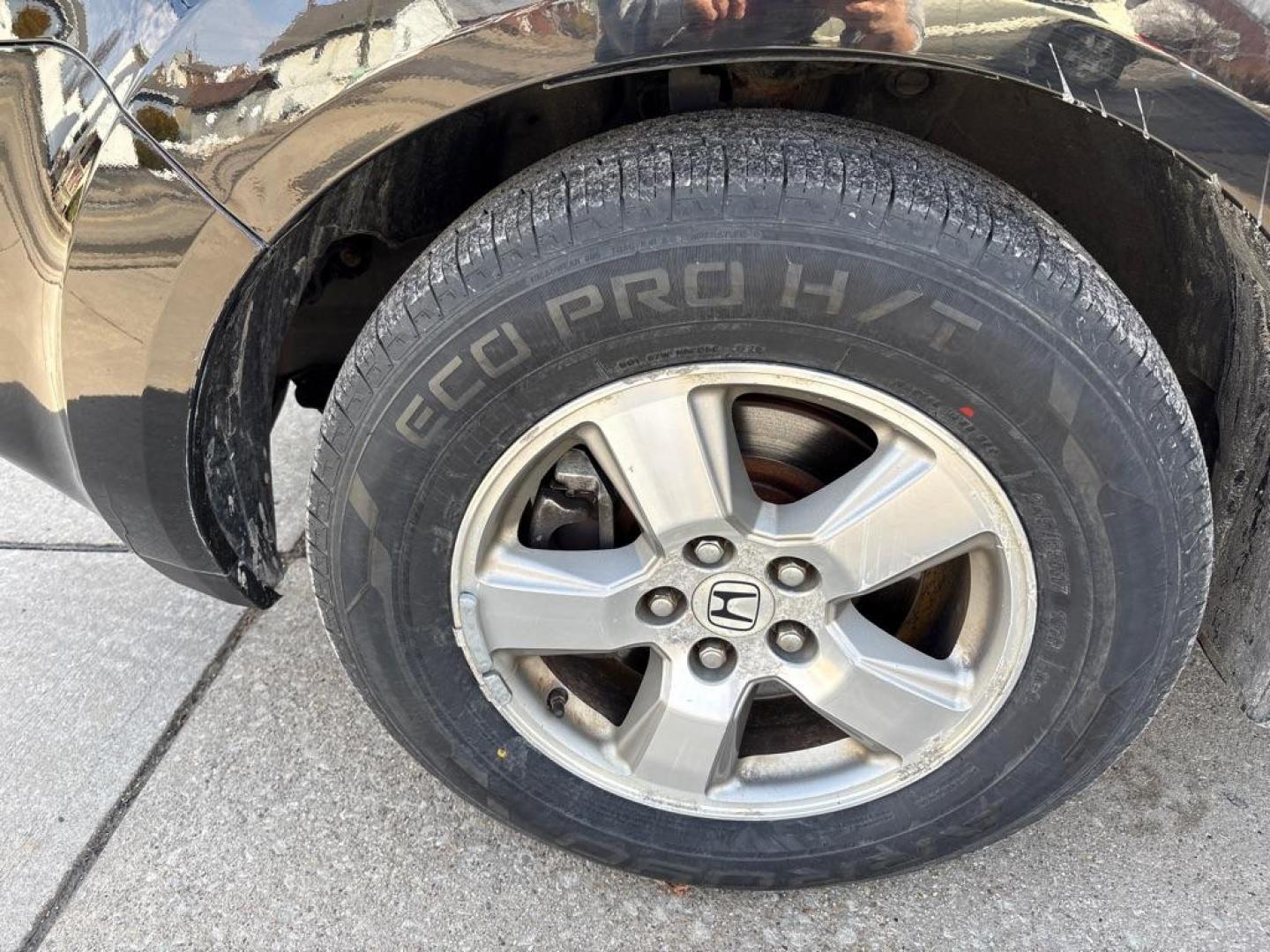 2009 BLACK HONDA PILOT EXL (5FNYF48599B) with an 3.5L engine, Automatic transmission, located at 503 First Street, Canonsburg, PA, 15317, (724) 745-0566, 40.266006, -80.178413 - Photo#8