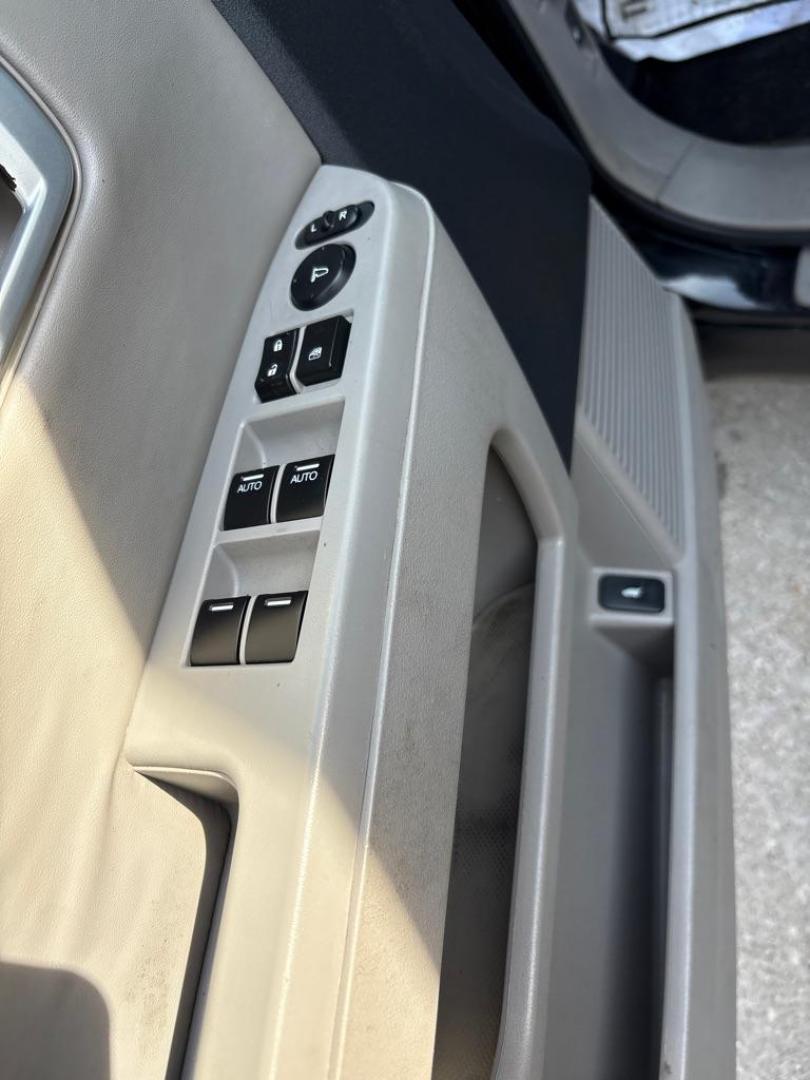 2009 BLACK HONDA PILOT EXL (5FNYF48599B) with an 3.5L engine, Automatic transmission, located at 503 First Street, Canonsburg, PA, 15317, (724) 745-0566, 40.266006, -80.178413 - Photo#19