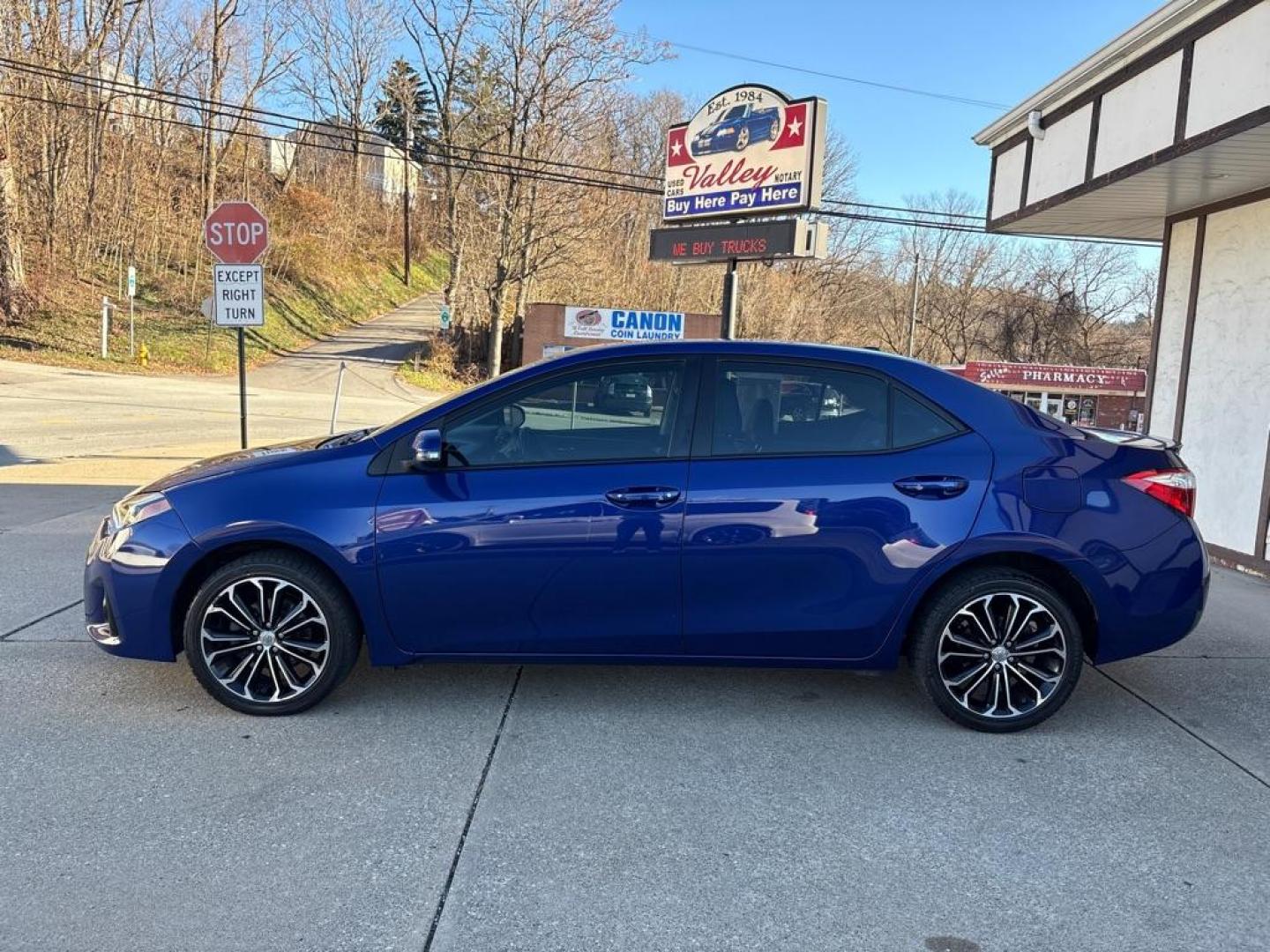 2015 BLUE TOYOTA COROLLA (5YFBURHE8FP) with an 1.8L engine, Automatic transmission, located at 503 First Street, Canonsburg, PA, 15317, (724) 745-0566, 40.266006, -80.178413 - Photo#1